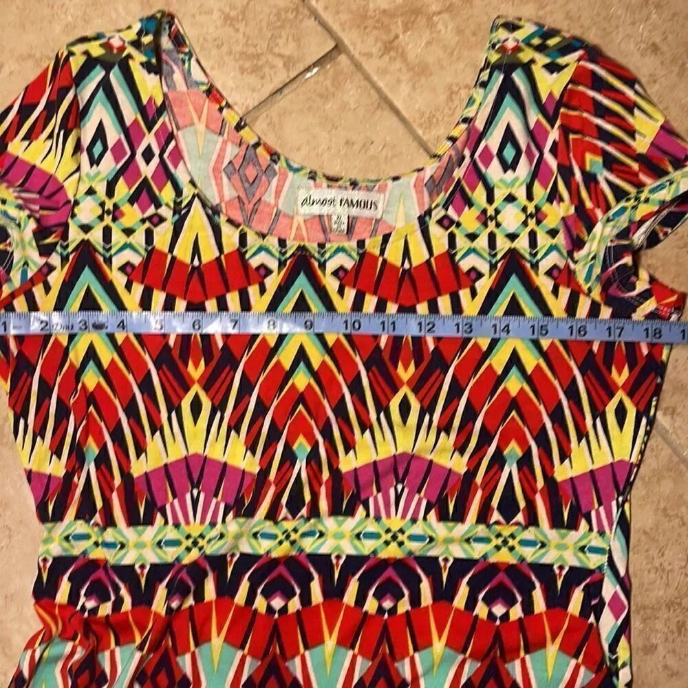 Multi colored dress  - Picture 3 of 4
